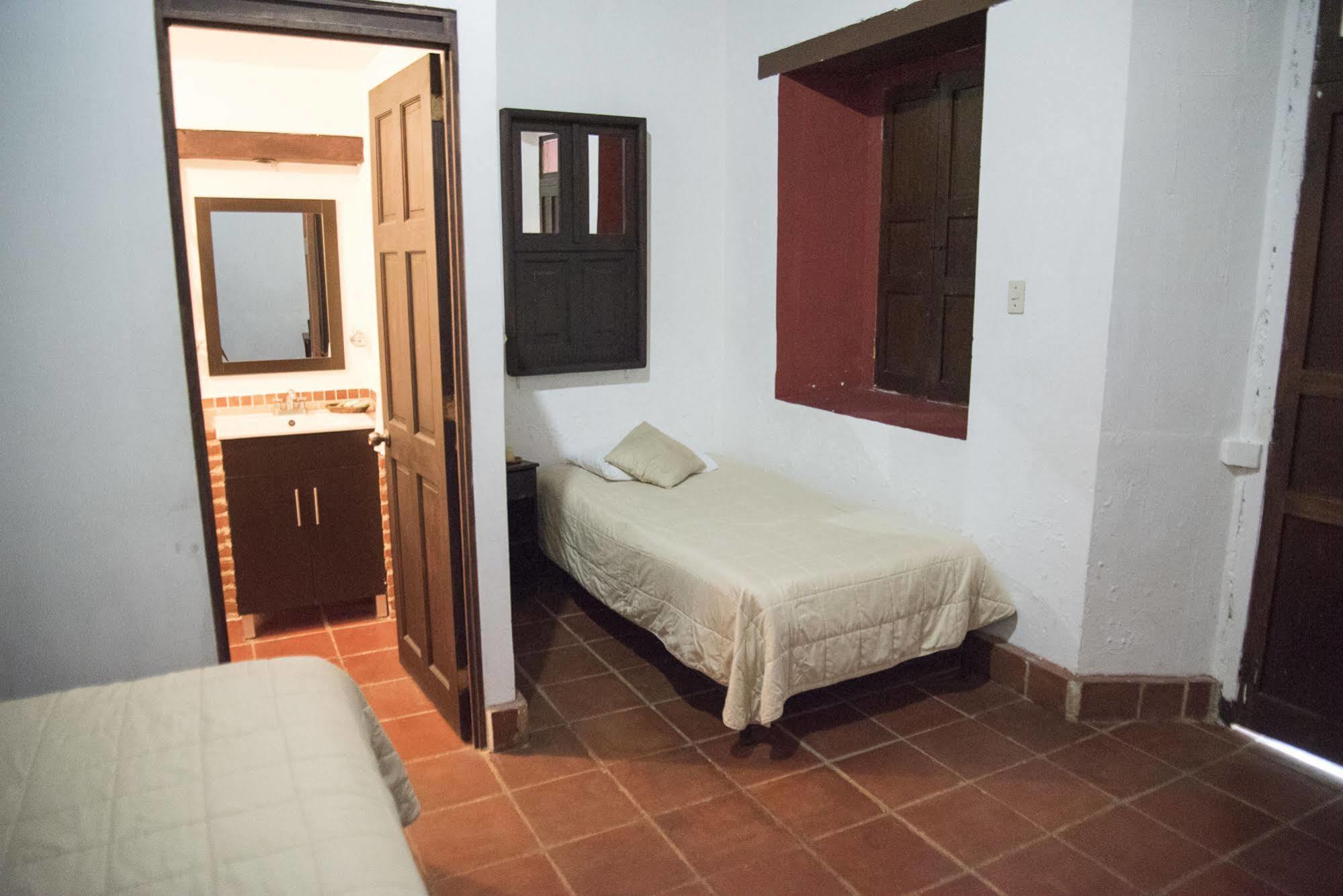 Posada Don Diego Antigua Bagian luar foto